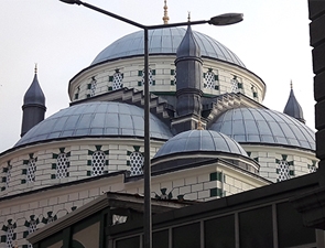 4 Levent sanayi mahallesi Yavuz Sultan Selim Camii