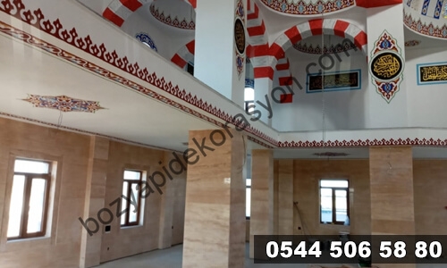 Camii Duvar Süslemeleri Yapan Tezyinat Ustaları Rize